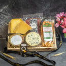 CESTA DE PRESENTE - 4 QUEIJOS + CHARCUTARIA + GRISSINI